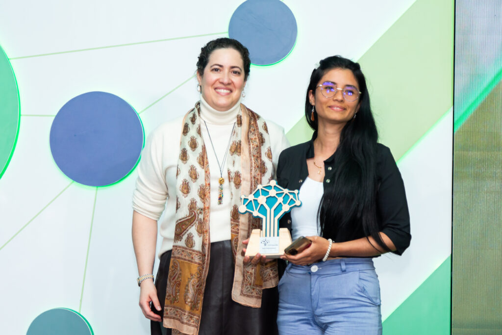 Premio Mujer Emprendedora / Premio Bonus